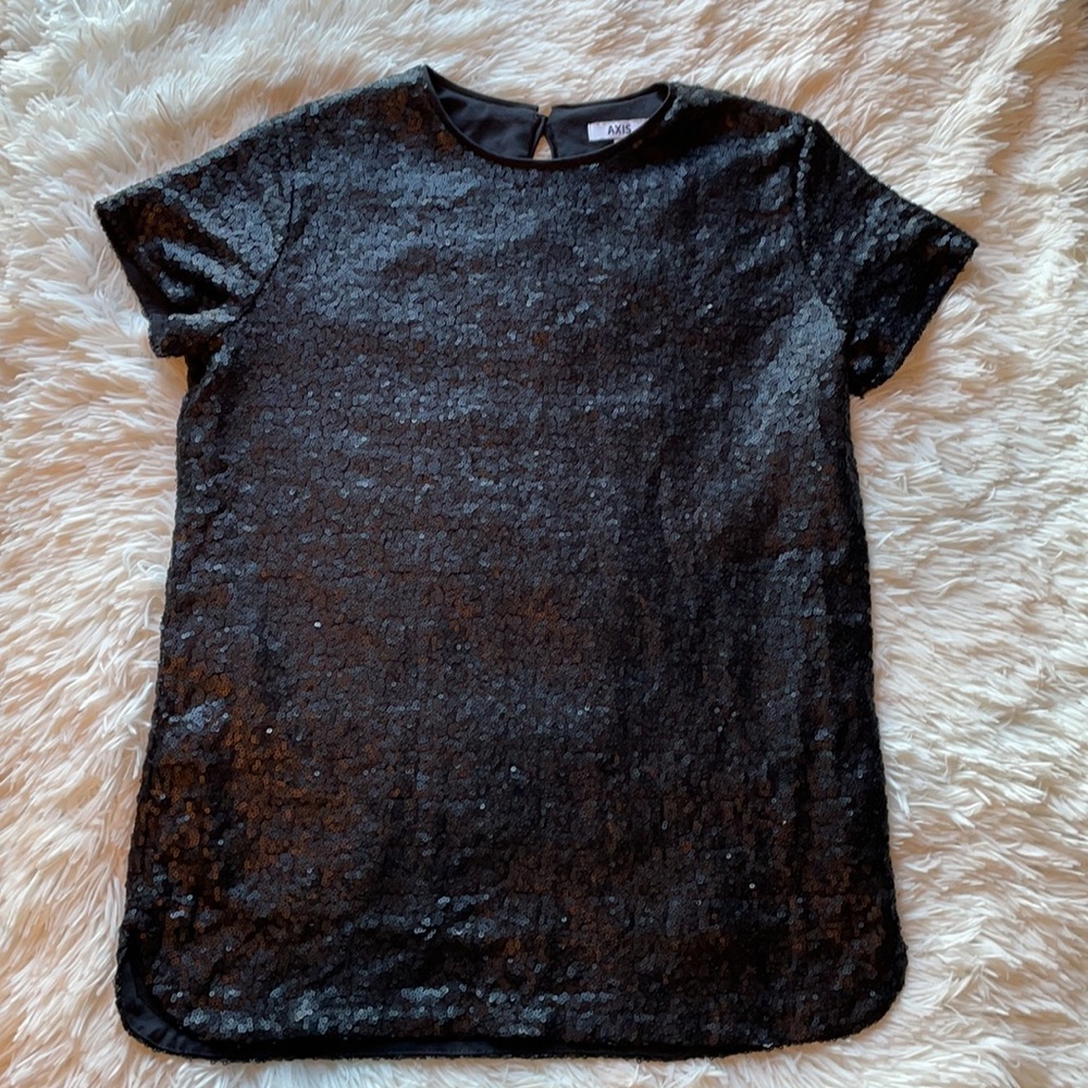 Axis Black sequin top NWOT